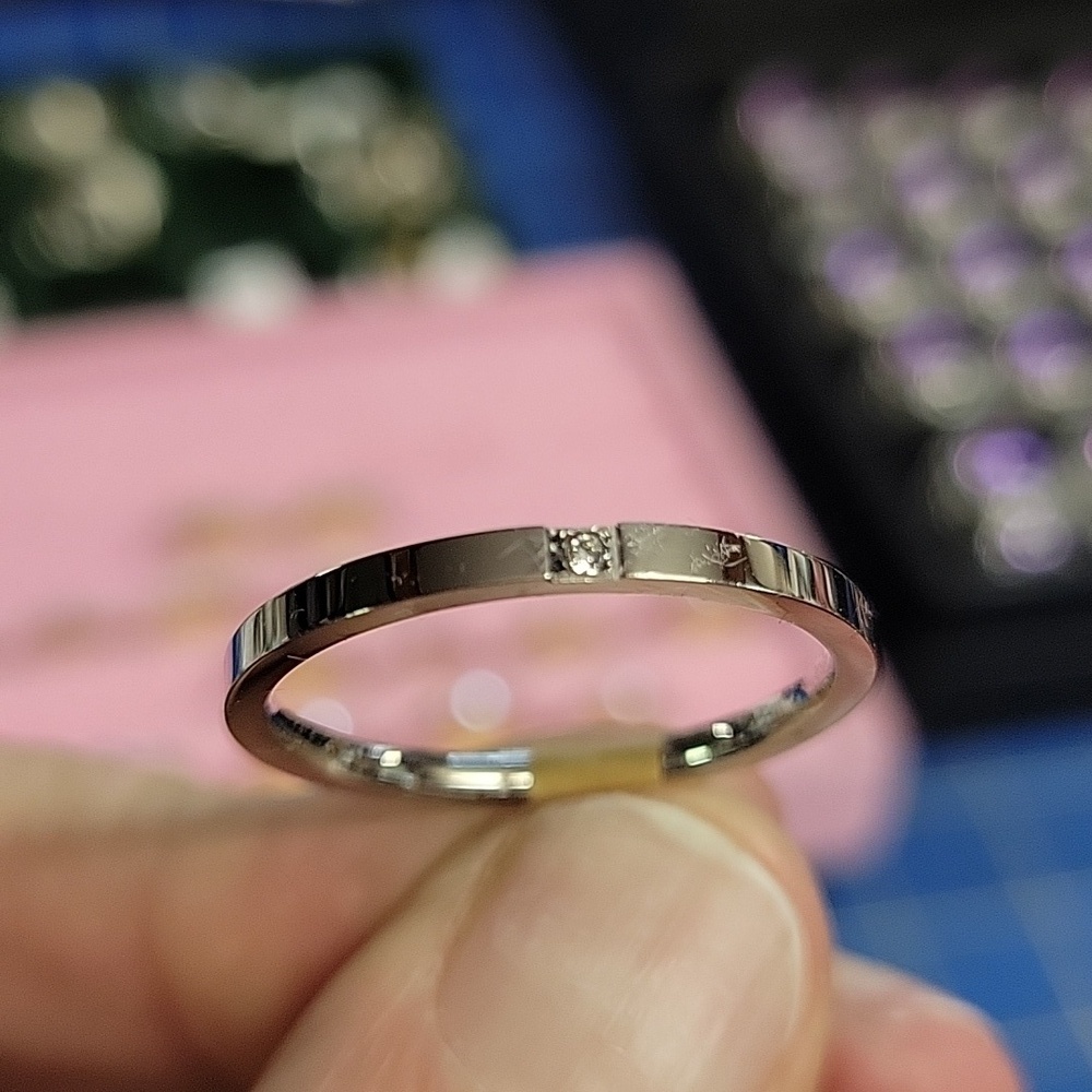 Silver Tone Ring w Diamond Faux